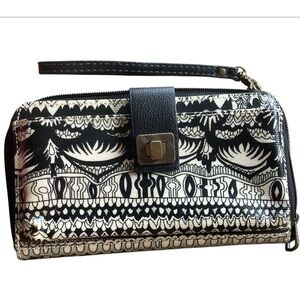 Sak roots wallet/clutch bag in black and white